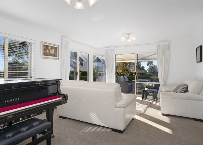  at 2/674L Ranginui Road, Welcome Bay, Tauranga, Bay Of Plenty