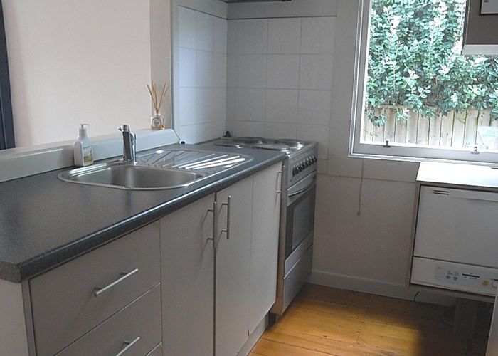  at 2/30 Lloyd Ave, Mount Albert, Auckland City, Auckland
