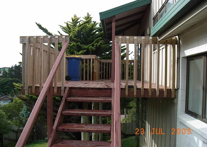  at 2/18 Glen Vista Place, Bayview, North Shore City, Auckland