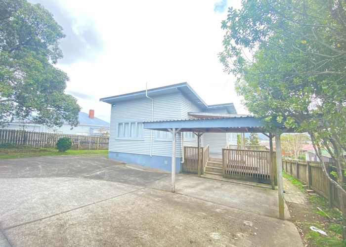  at 59 View Road, Henderson, Waitakere City, Auckland