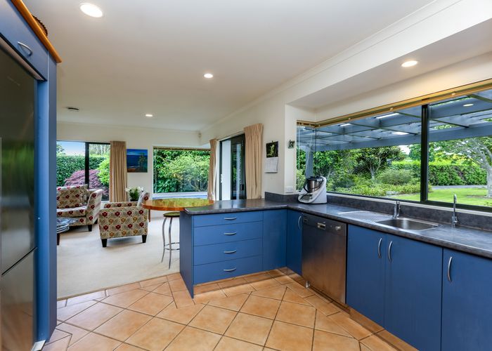  at 102A Queens Road, Glen Avon, New Plymouth