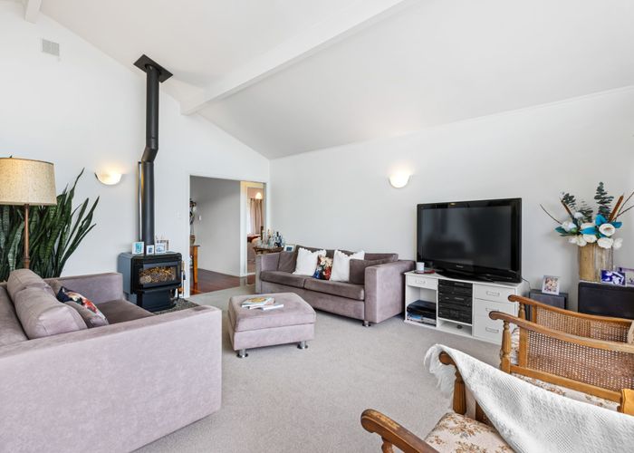  at 278 Whangaparaoa Road, Red Beach, Rodney, Auckland