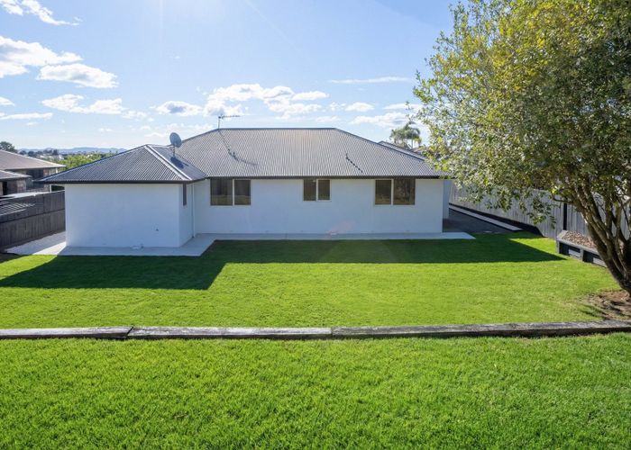  at 6 Raddington Way, Huntington, Hamilton, Waikato