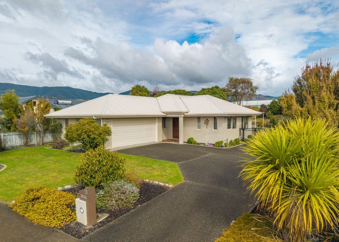  at 19 Kendall View, Stoke, Nelson, Nelson / Tasman