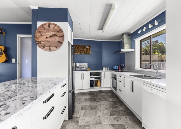  at 5 Bronte Place, Whalers Gate, New Plymouth