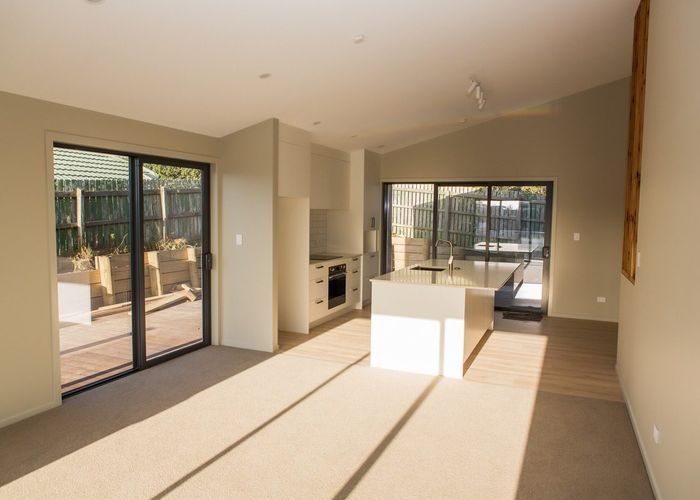  at A /27  Morere Street , Titahi Bay, Porirua, Wellington
