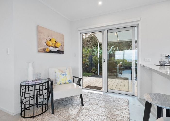  at 1/28A Ravenwood Drive, Forrest Hill, North Shore City, Auckland