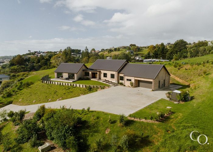  at 42 Te Auhi Way, Welcome Bay, Tauranga