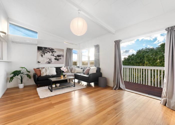  at 122 Vodanovich Road, Te Atatu South, Auckland
