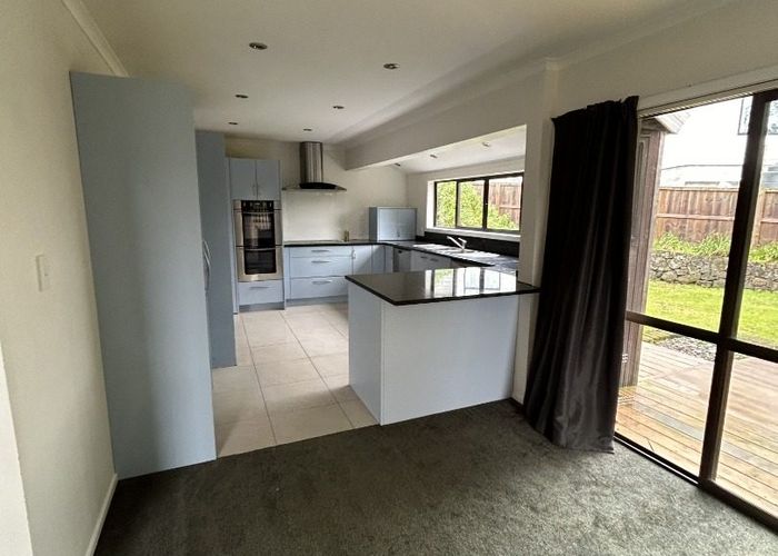  at 2/10 Royal Viking Way, Lynfield, Auckland City, Auckland
