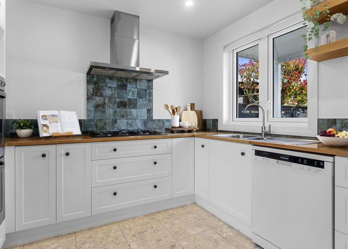  at 12 Broadway Avenue, Waikuku Beach, Waimakariri, Canterbury