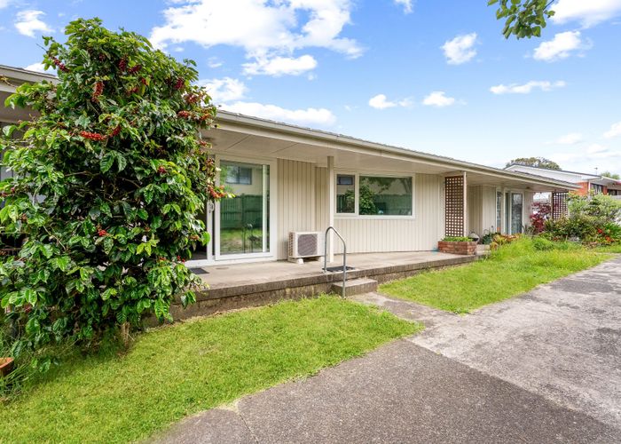  at 2/68A Ridge Road, Howick, Manukau City, Auckland