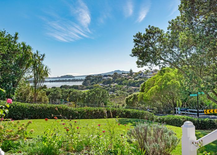  at 9 Wharua Road, Remuera, Auckland