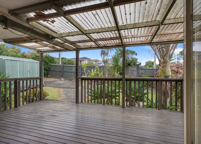  at 53 Tiroroa Avenue, Te Atatu South, Waitakere City, Auckland