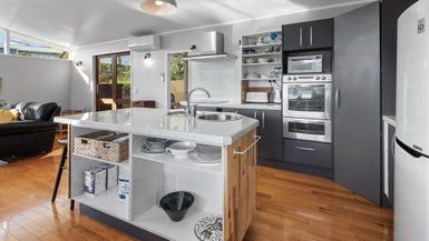  at 42 Hilltop Avenue, Morningside, Whangarei