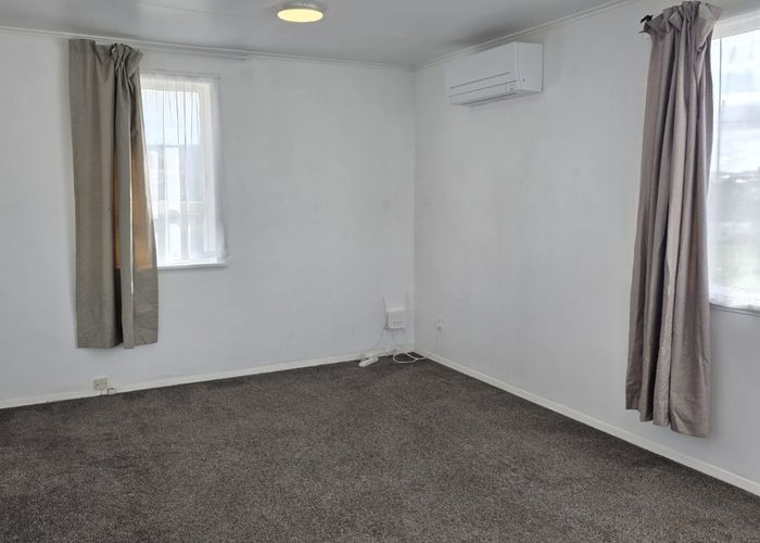  at 6a Matahourua Crescent, Cannons Creek, Porirua, Wellington