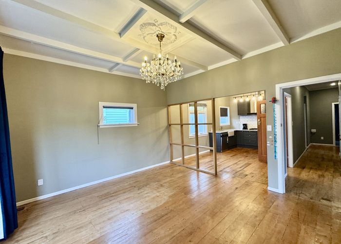  at 15 Chatham Avenue, Mount Albert, Auckland City, Auckland