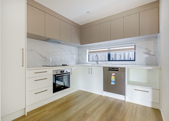  at Unit 2/3 Pinefield Road, Whenuapai, Waitakere City, Auckland