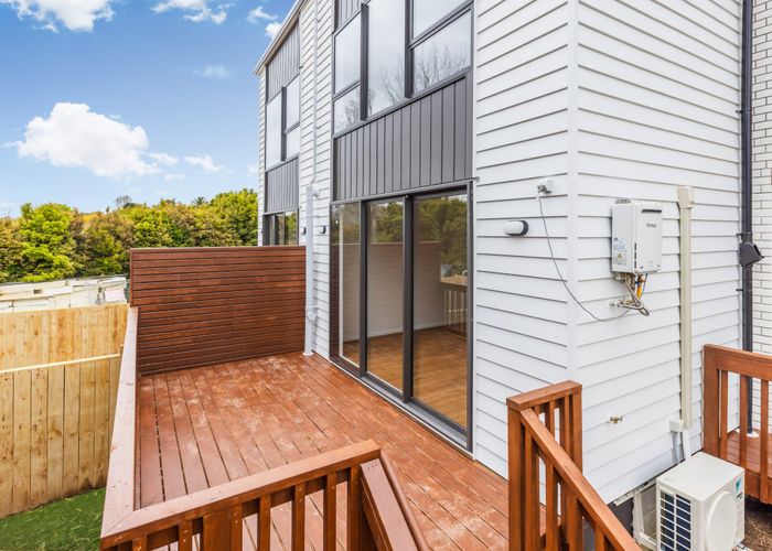  at 81D Bond Crescent, Forrest Hill, North Shore City, Auckland