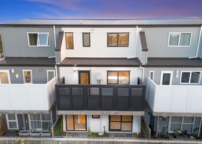 at 8/273 Mount Albert Road, Sandringham, Auckland City, Auckland