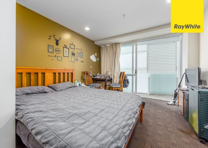  at 1702/10 Waterloo Quadrant, Auckland Central, Auckland