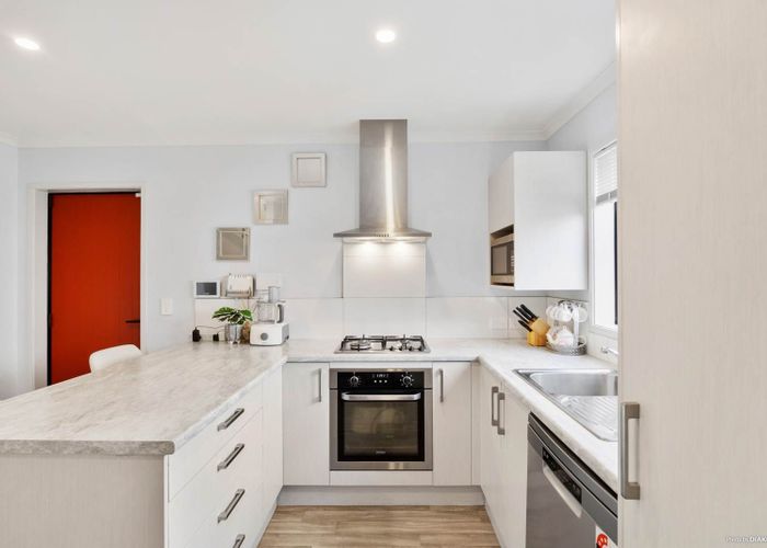  at 51 Haroto Street, Manukau, Auckland