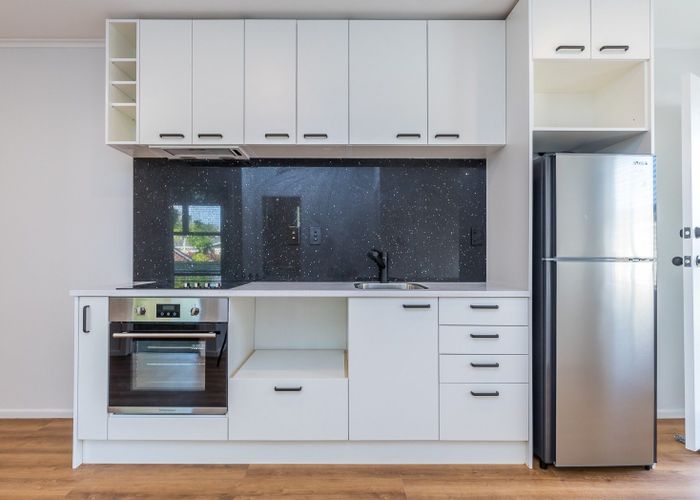  at 121 Great South Road, Greenlane, Auckland City, Auckland