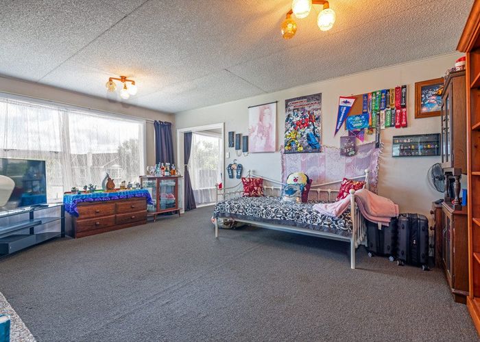  at 2 Anakiwa Street, Kelvin Grove, Palmerston North