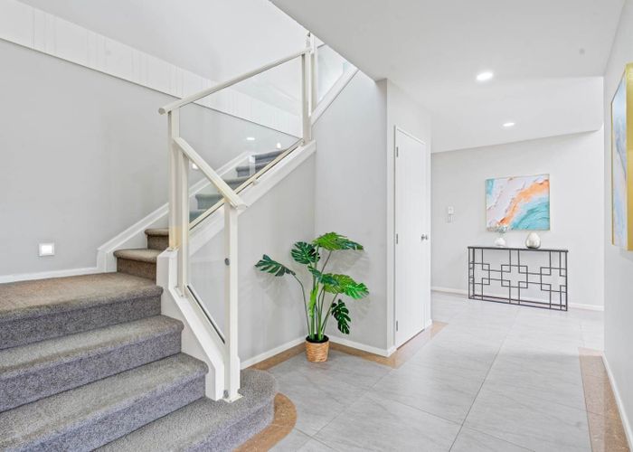  at 28 Malahide Drive, Flat Bush, Manukau City, Auckland