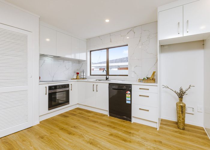  at 2B Roys Road, Weymouth, Auckland