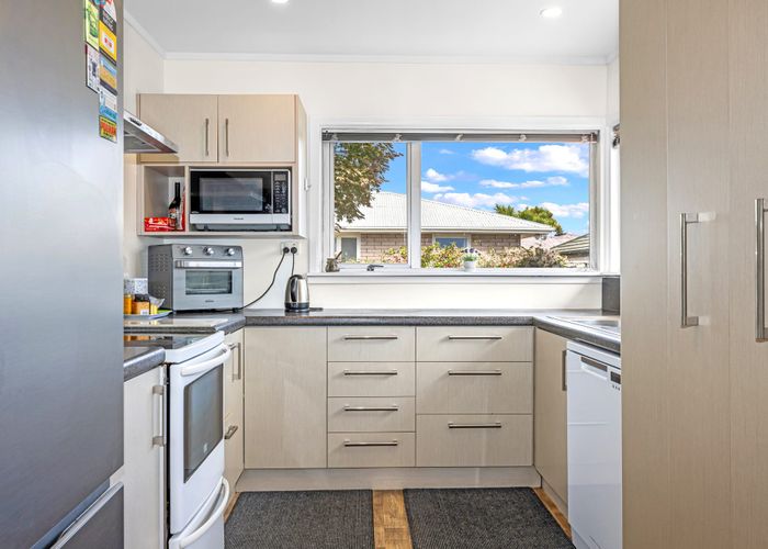  at 91 Prestons Road, Redwood, Christchurch City, Canterbury