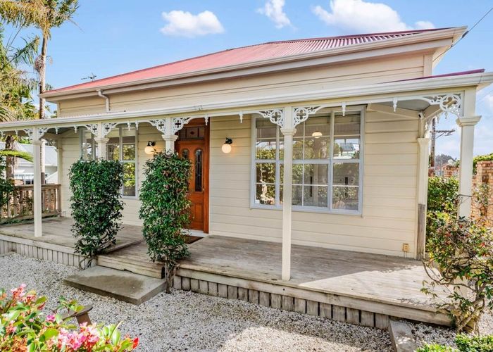  at 3 Victor Street, Avondale, Auckland
