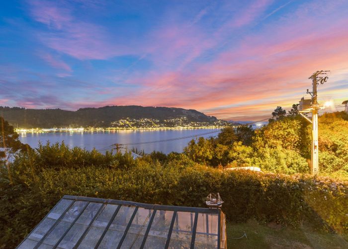  at 10 Irvine Road, The Cove, Dunedin