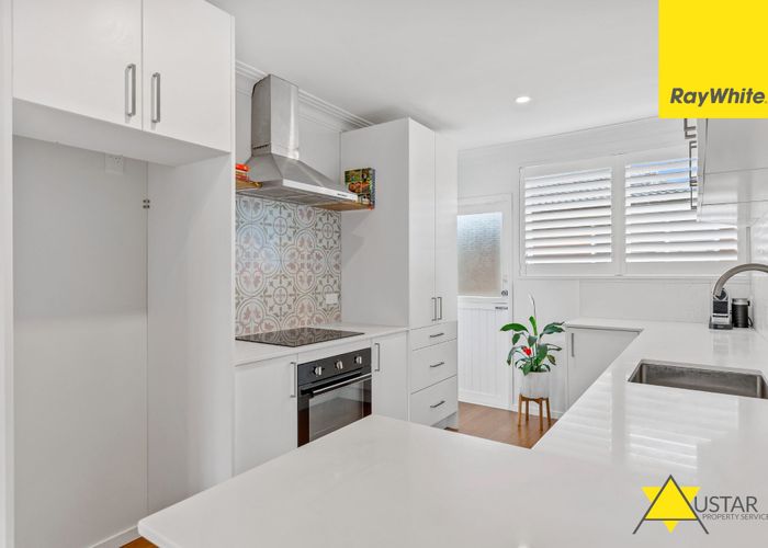  at 2/126 Astley Avenue, New Lynn, Waitakere City, Auckland