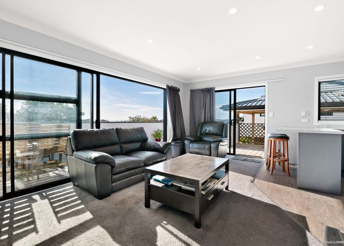  at 29 Gledstane Road, Stanmore Bay, Whangaparaoa