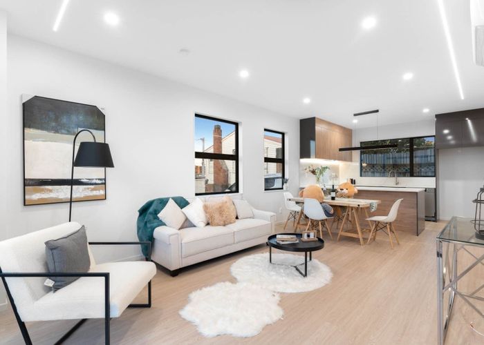  at 3/16 Binsted Road, New Lynn, Waitakere City, Auckland