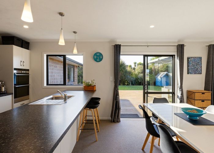  at 22 Kawariki Drive, Baverstock, Hamilton