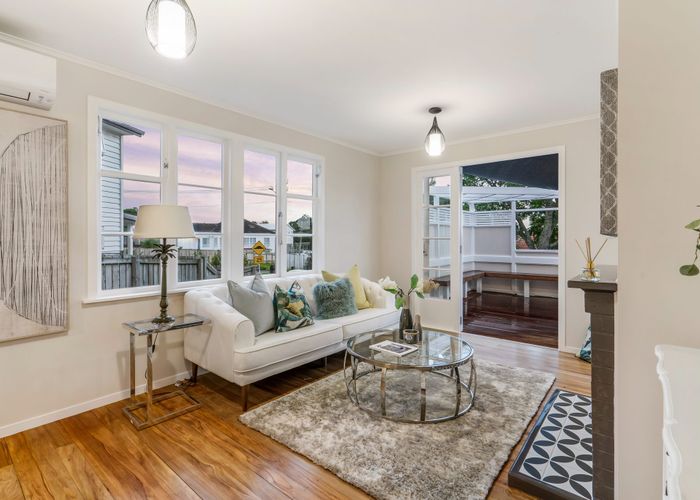  at 1/14 Howell Crescent, Mount Roskill, Auckland City, Auckland