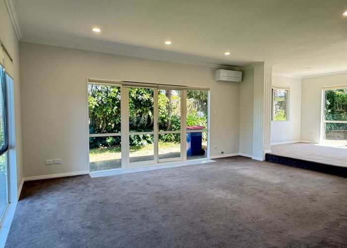  at 2 Opal Close, Albany, North Shore City, Auckland