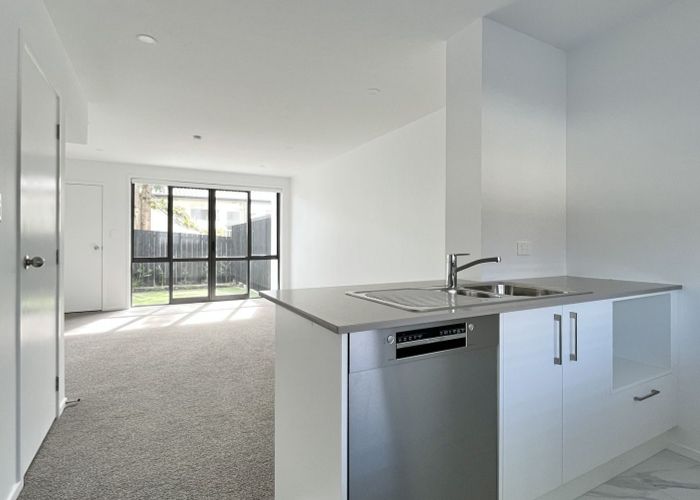  at 3/3 Fairdale Place, Birkdale, North Shore City, Auckland