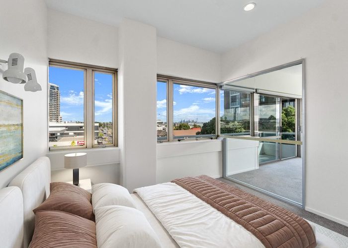  at 2G/15 Auburn Street, Takapuna, Auckland