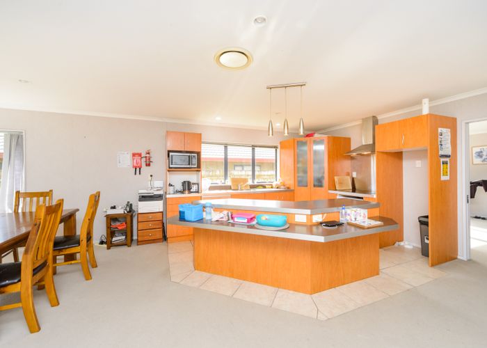  at 114 Ruapehu Drive, Fitzherbert, Palmerston North