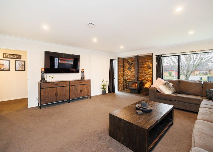  at 28 Jefferson Crescent, Milson, Palmerston North