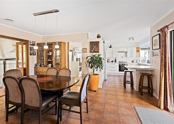  at 23 Gala Place, Henderson, Auckland