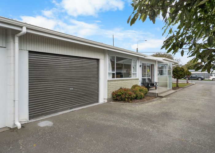  at 1/33 Prestons Road, Redwood, Christchurch City, Canterbury