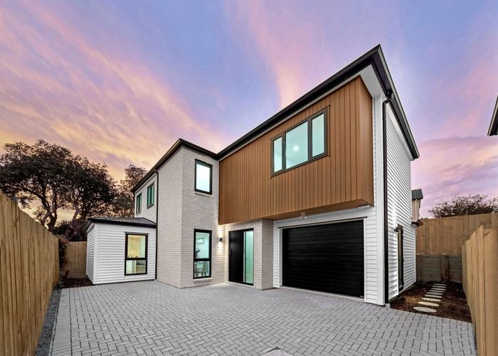  at 5E Crystal Avenue, Glendene, Waitakere City, Auckland