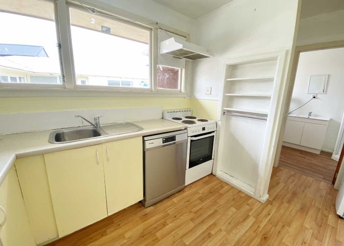  at 9 Reading Street, Upper Riccarton, Christchurch