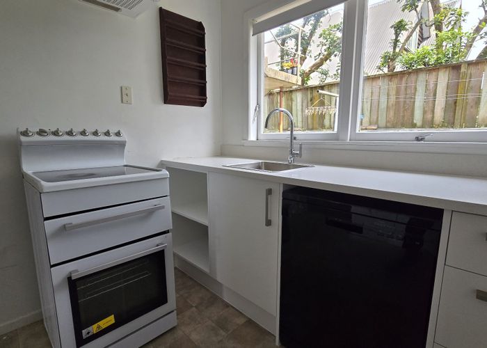  at 8D Fairleigh Ave, Mount Albert, Auckland City, Auckland