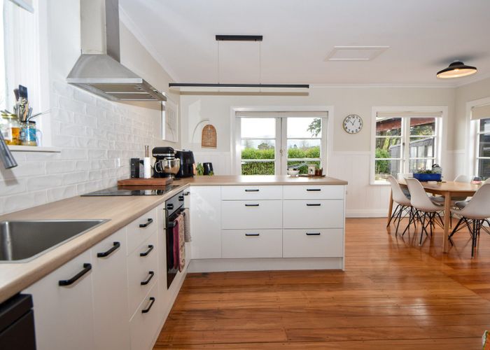  at 20 Wyndham Street, Carterton