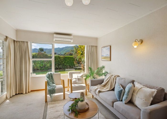  at 4 Matipo Street, Waikanae